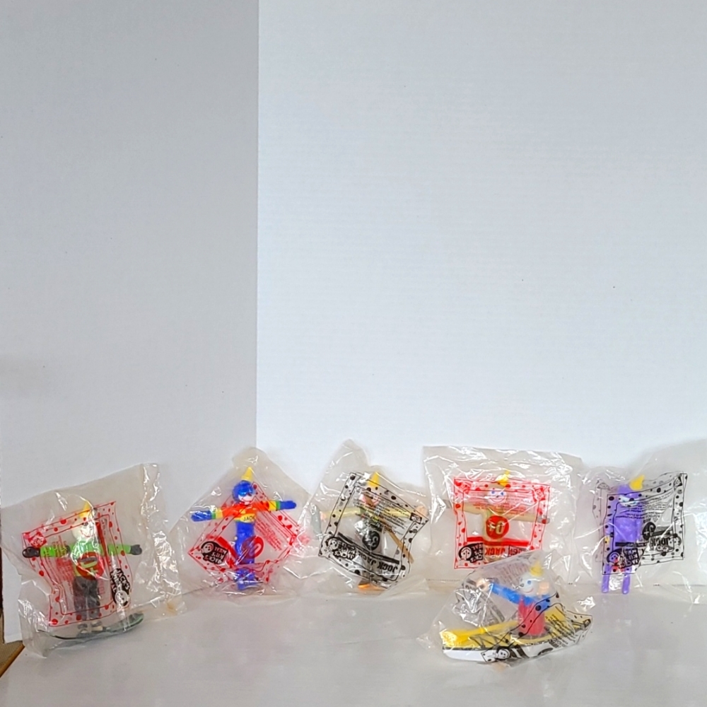 Vintage collectibles 1999 Jack's kids meal toys.